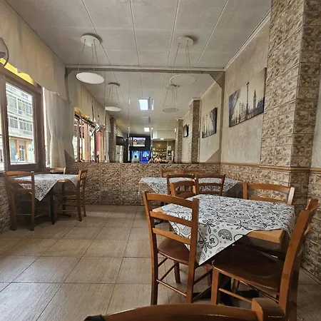Rooms Avenida 게스트하우스
